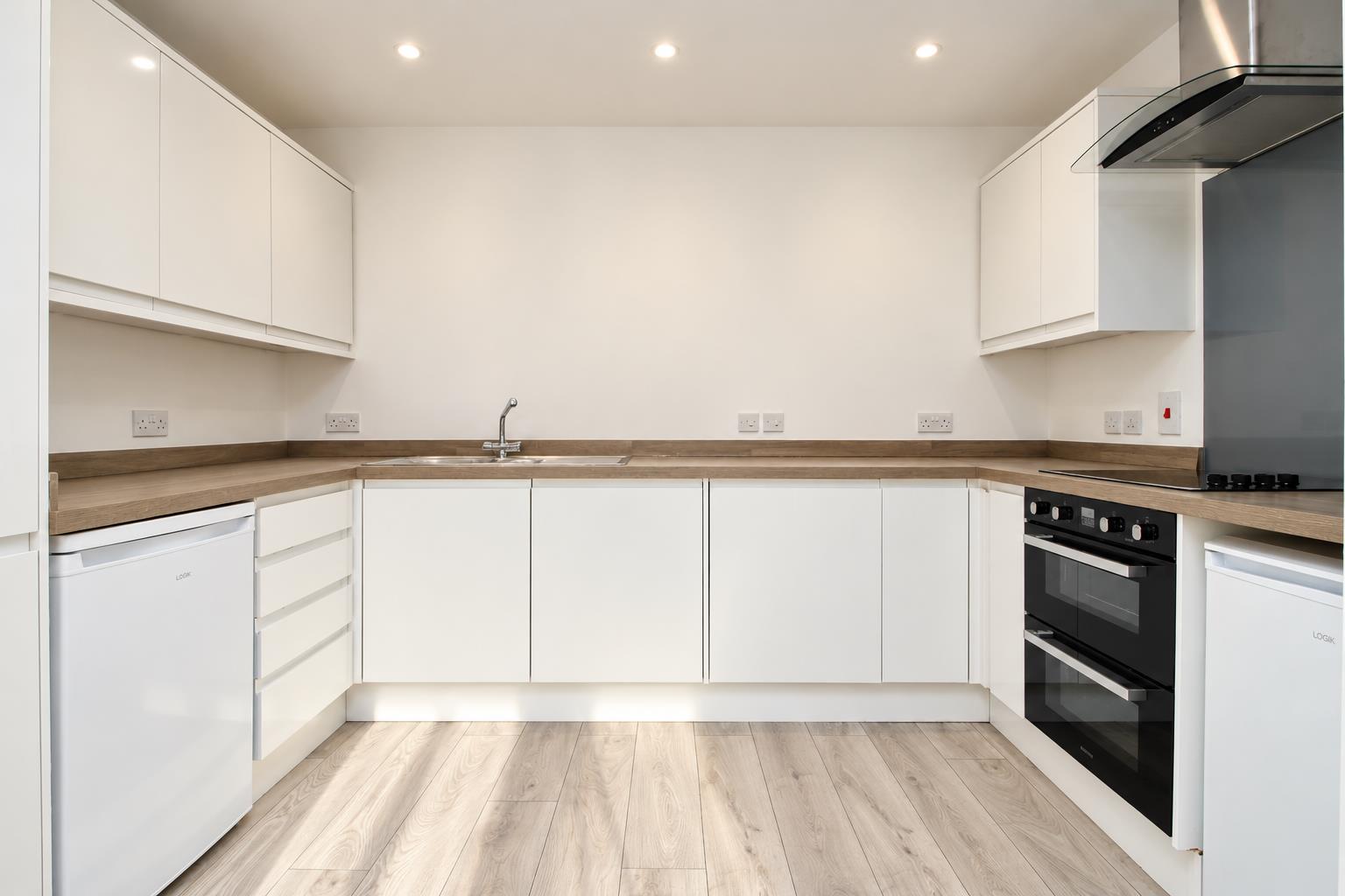 426 Avebury Boulevard, Milton Keynes